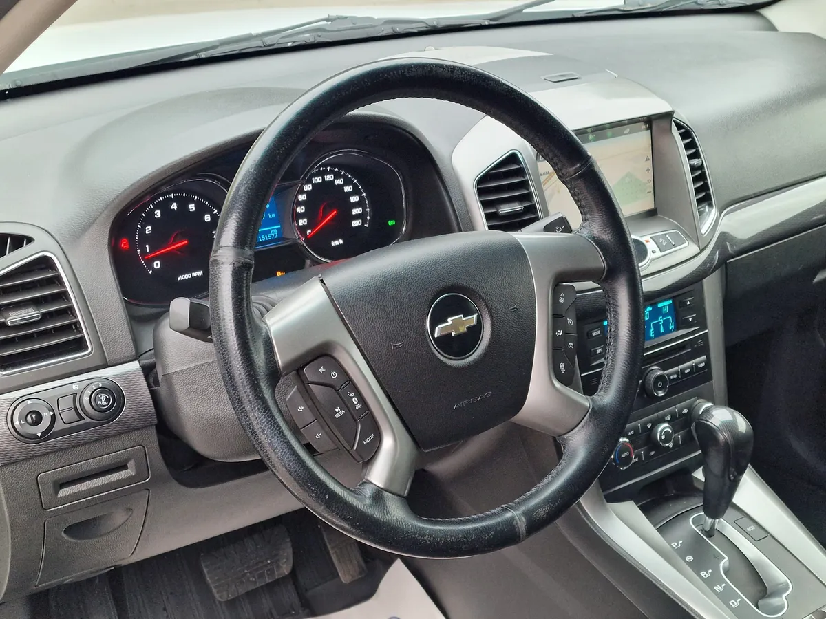 Chevrolet Captiva 2.4 AT AWD (5 мест) (167 л.с.)