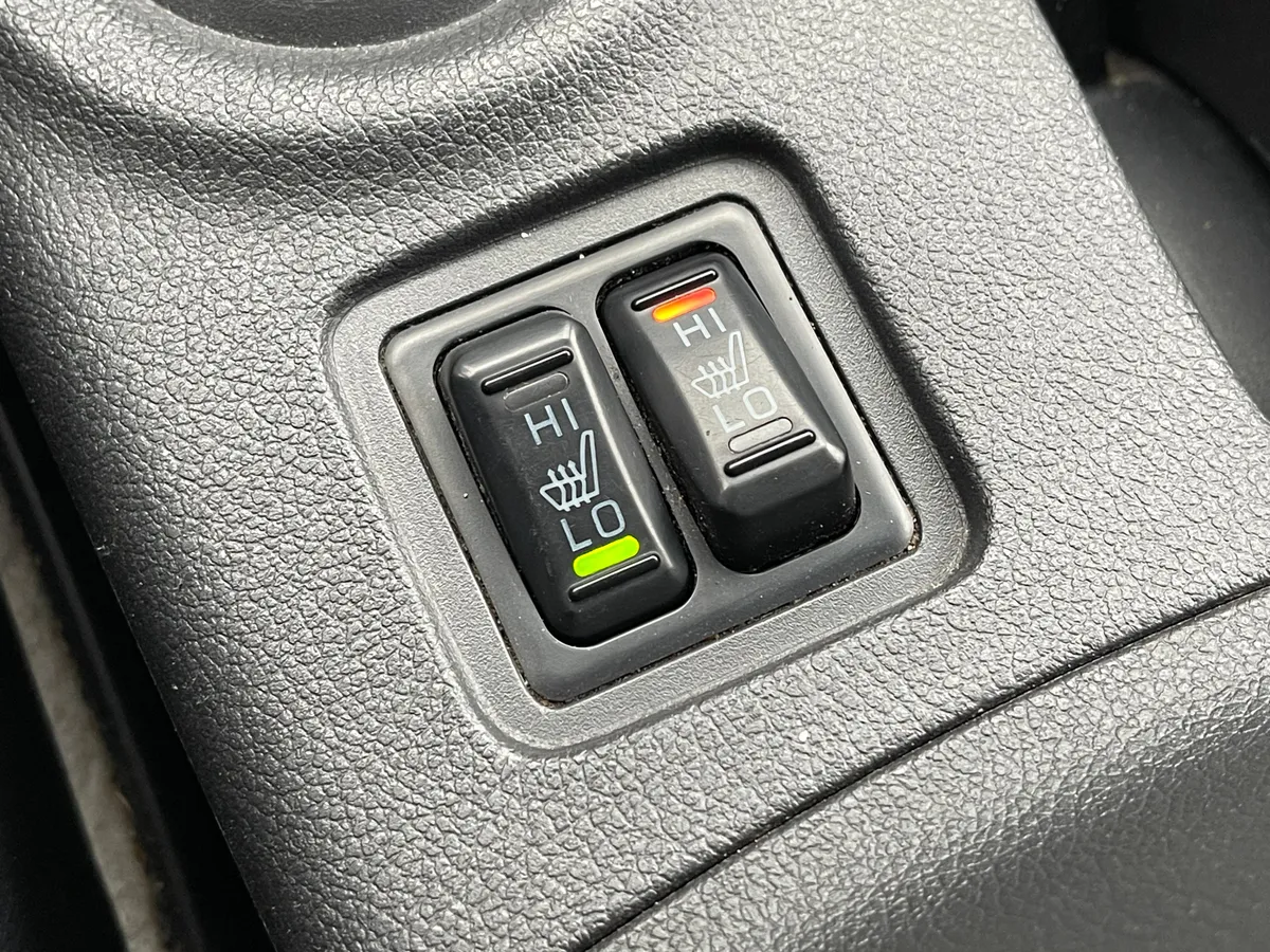 Mitsubishi Outlander 2.0 CVT 4WD (146 л.с.)