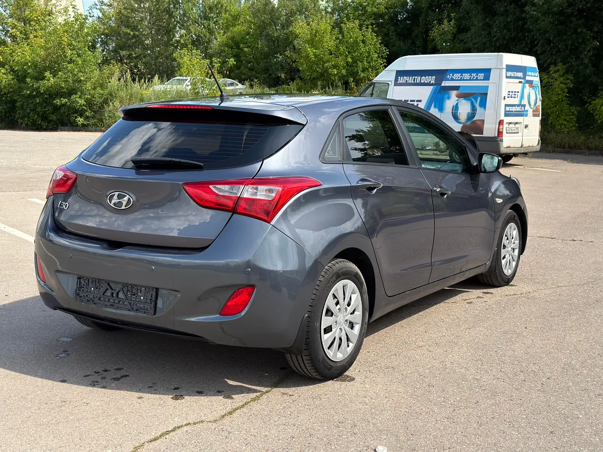 Hyundai i30 1.6 AT (130 л.с.)