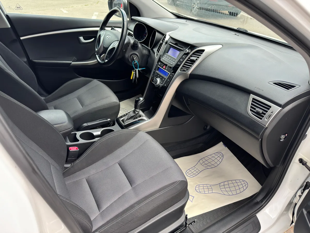 Hyundai i30 1.6 AT (130 л.с.)