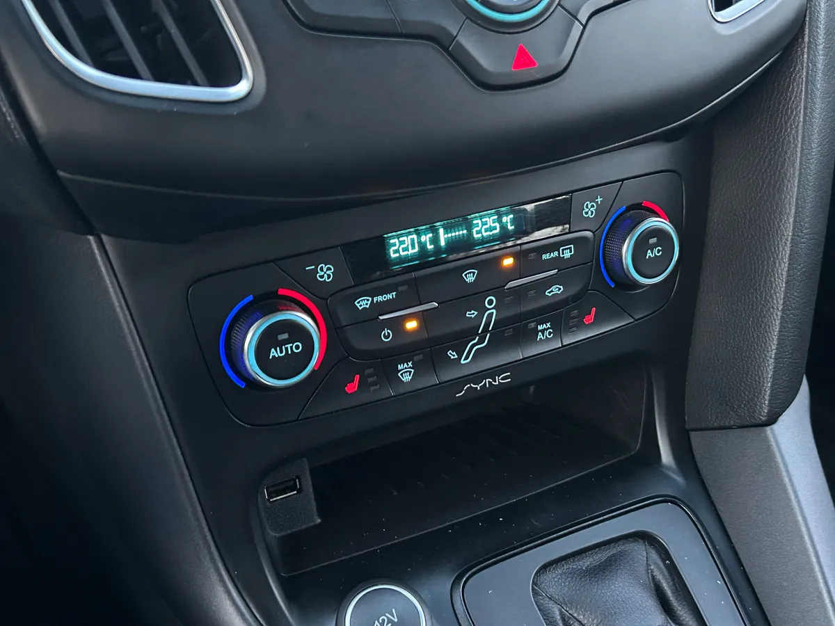 Ford Focus 1.6 Ti-VCT PowerShift (105 л.с.)