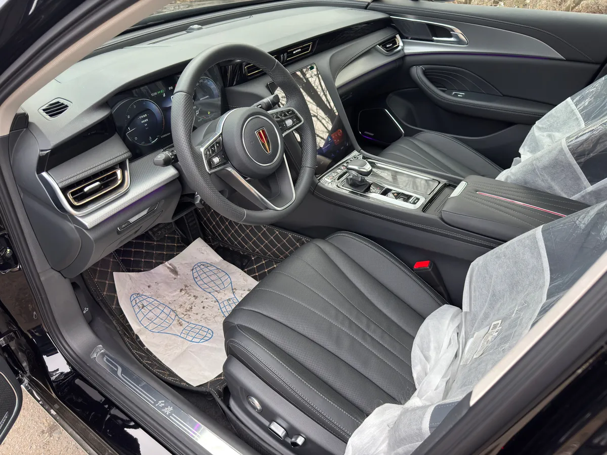 Hongqi H5 2.0 AT (218 л.с.)