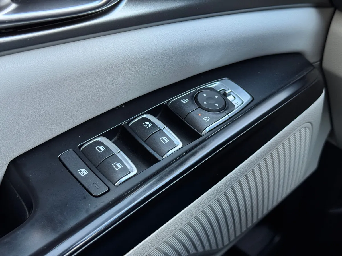 Kia Carnival 2.2 AT (199 л.с.)