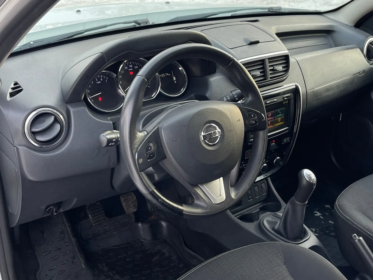 Nissan Terrano 1.6 MT (114 л.с.)