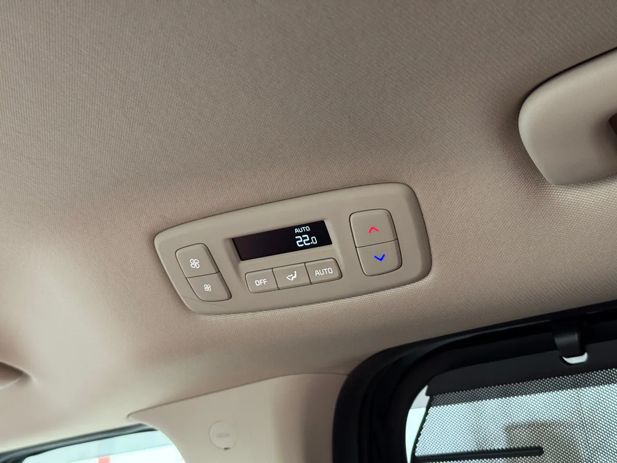 Kia Carnival 3.5 AT (249 л.с.)