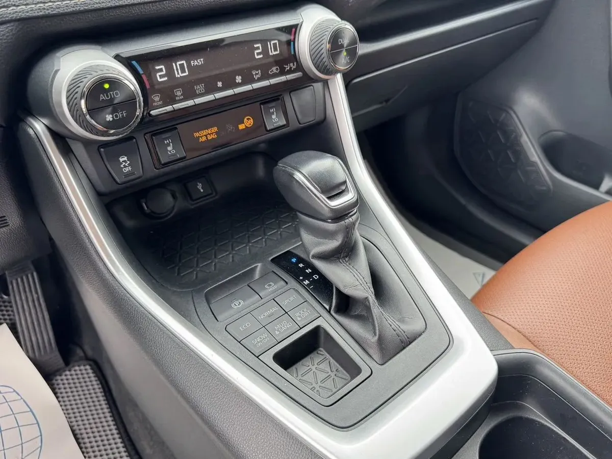 Toyota RAV4 2.0 CVT 4WD (171 л.с.)