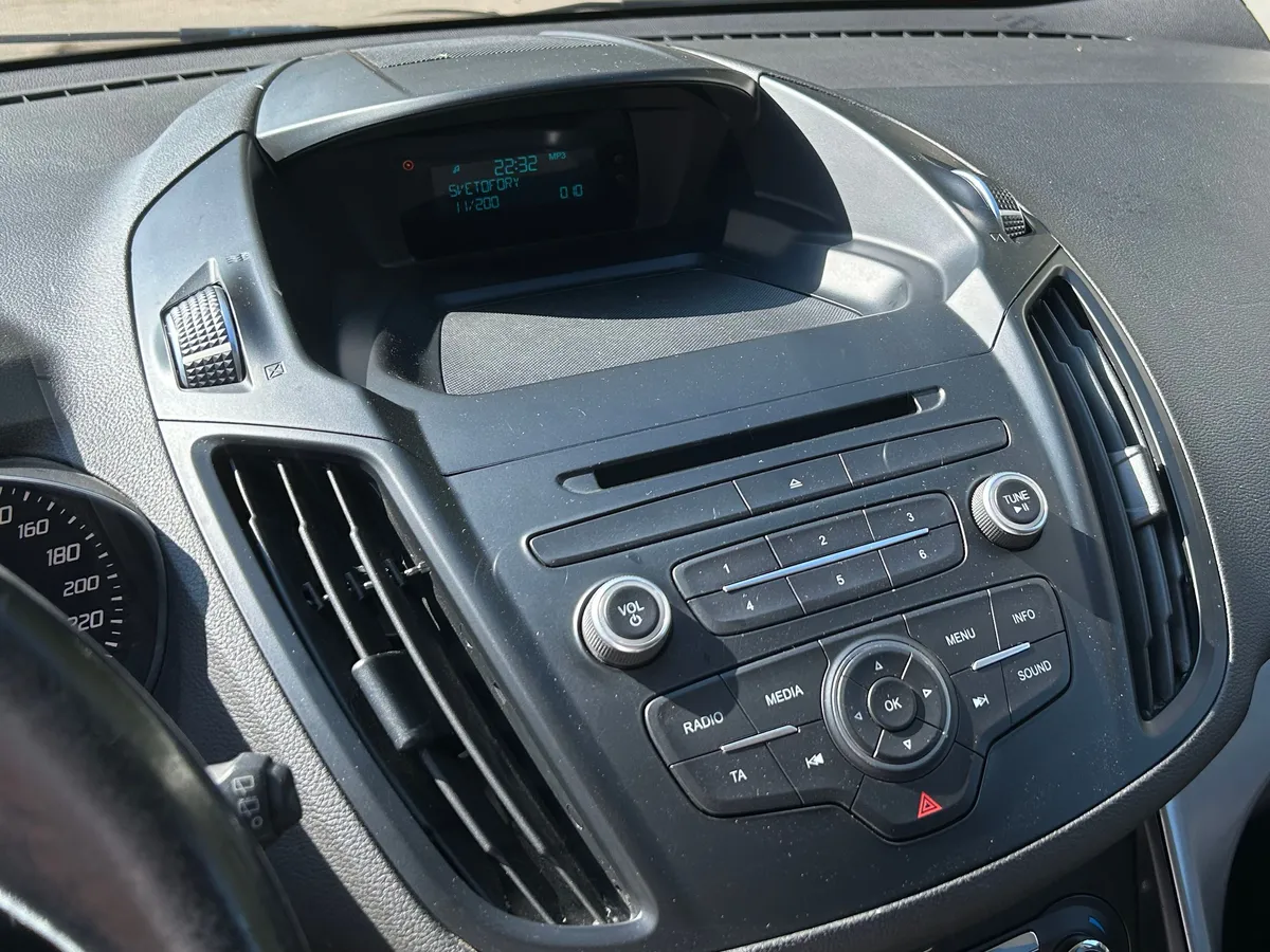 Ford Kuga 1.6 EcoBoost MT (150 л.с.)