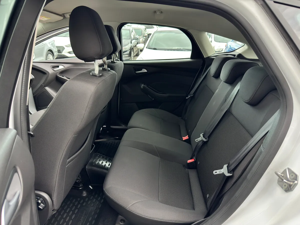 Ford Focus 1.6 Ti-VCT PowerShift (105 л.с.)