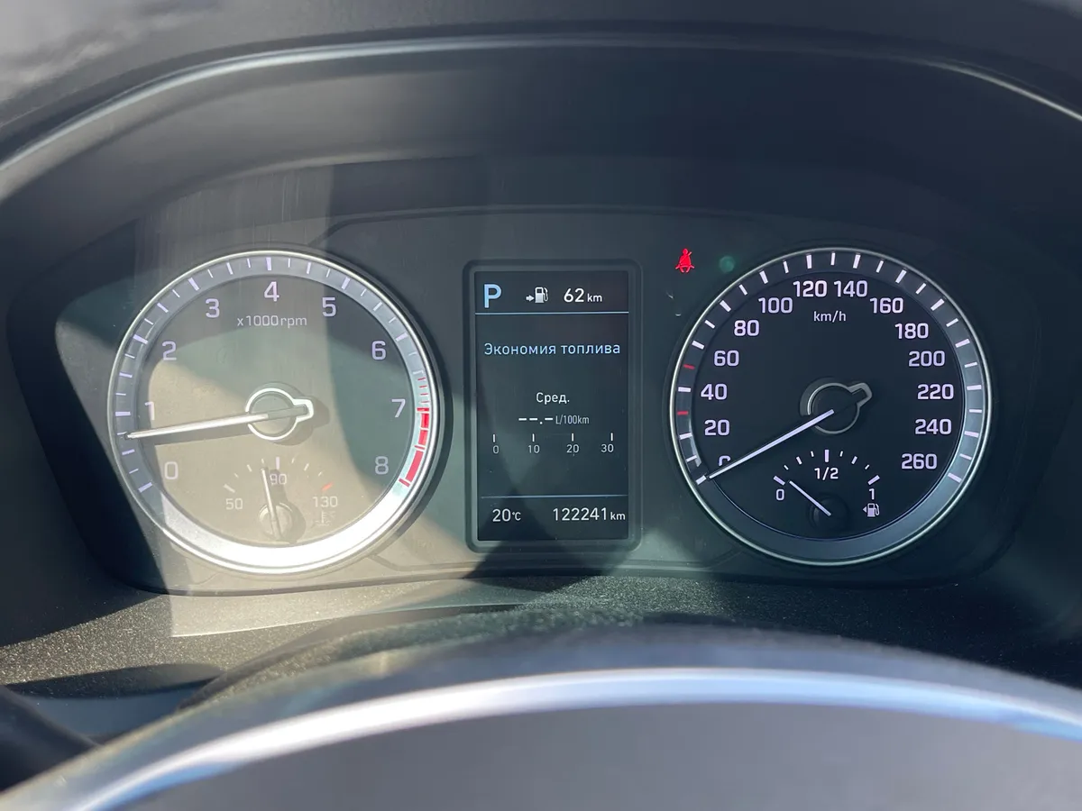 Hyundai Sonata 2.0 AT (150 л.с.)