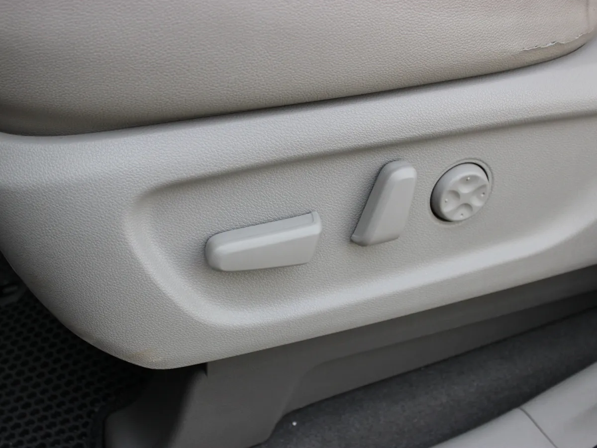 Kia Carnival 2.2 AT (202 л.с.)