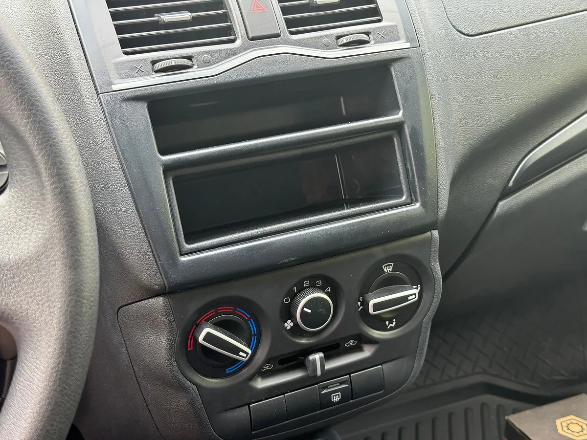 ВАЗ (Lada) Granta 1.6 MT (106 л.с.)