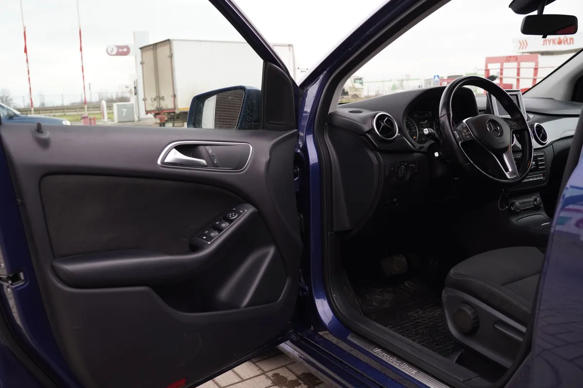 Mercedes-Benz B-Класс B 200 BlueEfficiency 7G-DCT (156 л.с.)