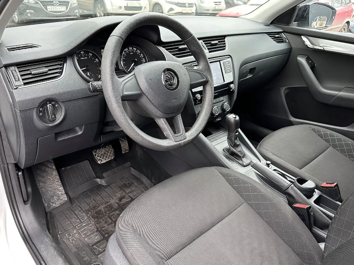 Skoda Octavia 1.6 AT (110 л.с.)