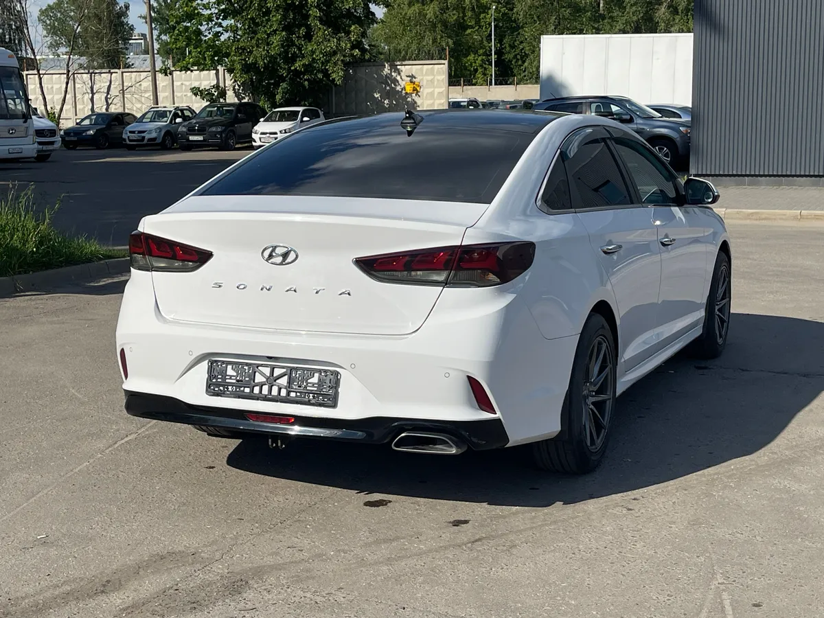 Hyundai Sonata 2.0 AT (150 л.с.)
