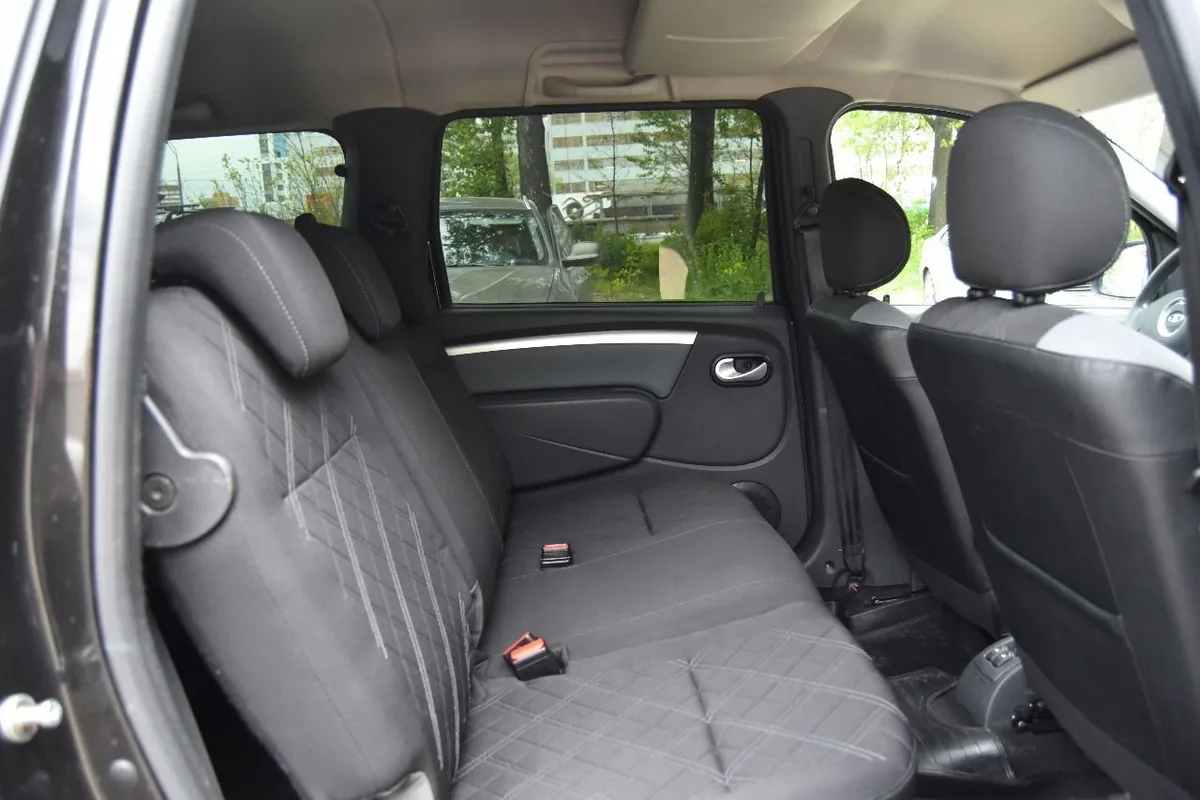 ВАЗ (Lada) Largus 1.6 MT (102 л.с.)