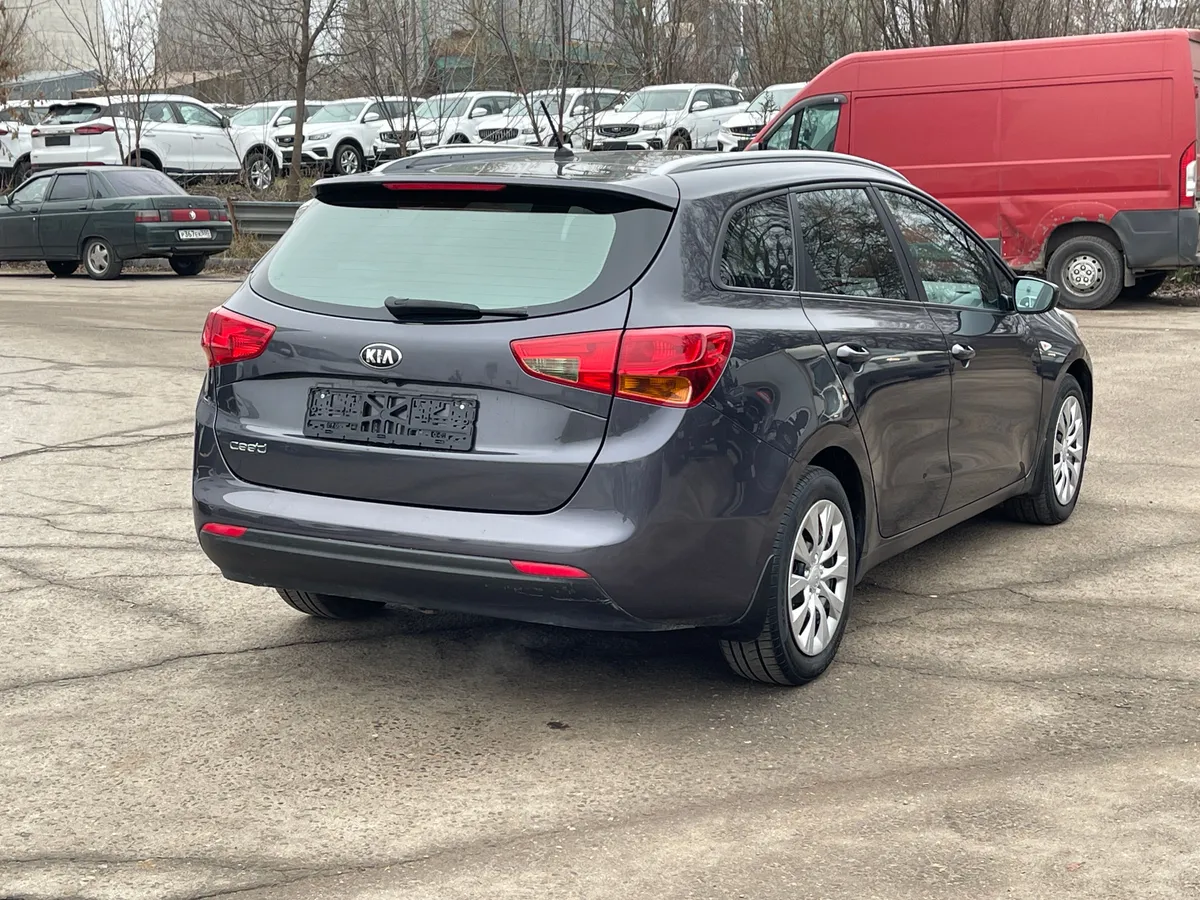 Kia Ceed 1.6 AT (129 л.с.)