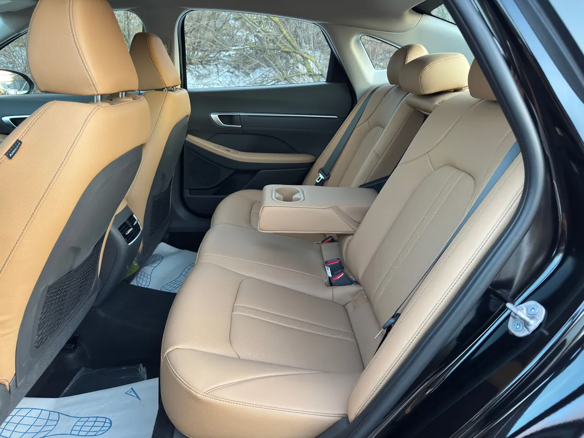 Hyundai Sonata 2.5 AT (191 л.с.)