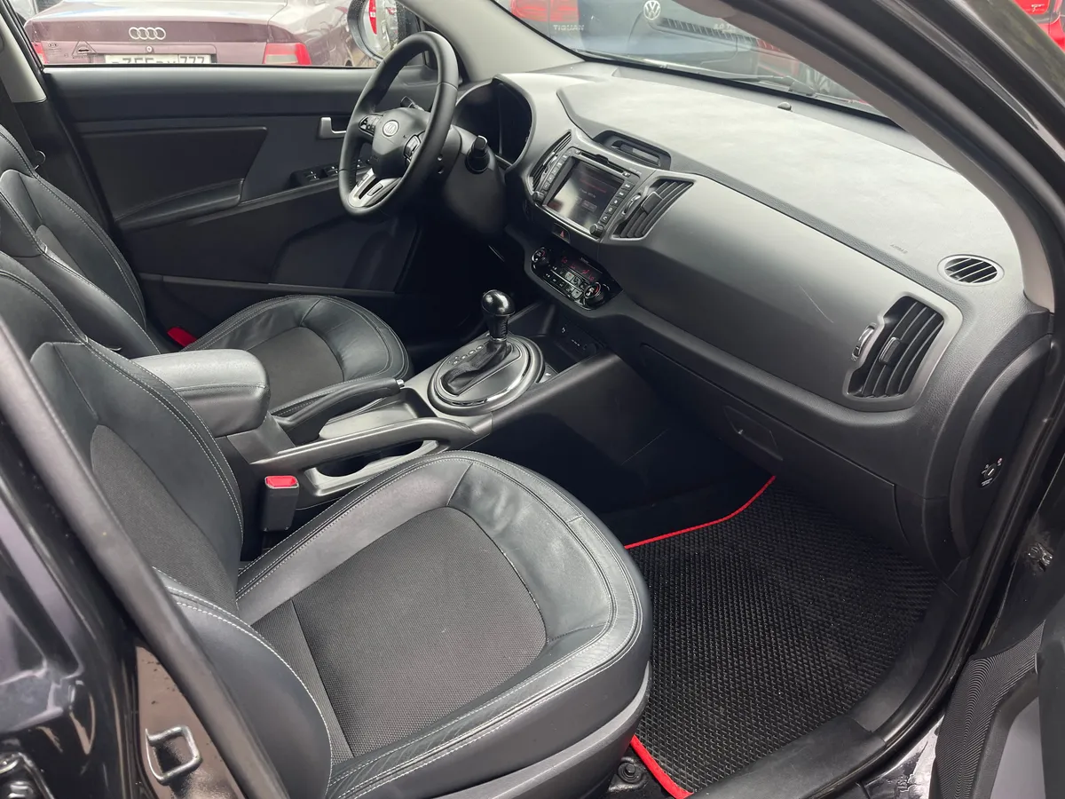 Kia Sportage 2.0 AT (150 л.с.), 2012 — фото 6