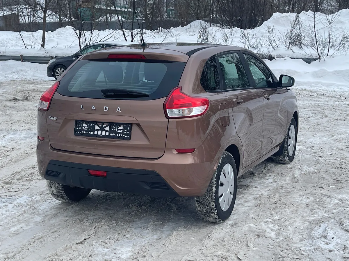ВАЗ (Lada) XRAY 1.6 MT (106 л.с.)