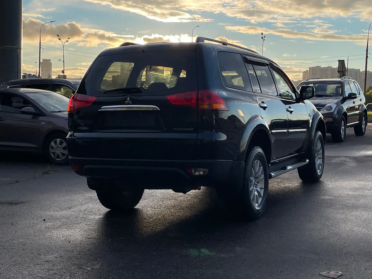 Mitsubishi Pajero Sport 2.5 DI-D AT AWD (178 л.с.)