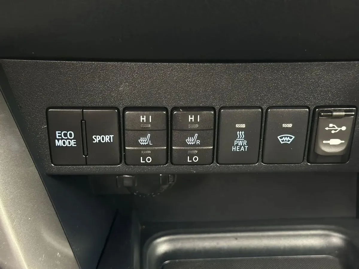 Toyota RAV4 2.0 CVT 4WD (146 л.с.)