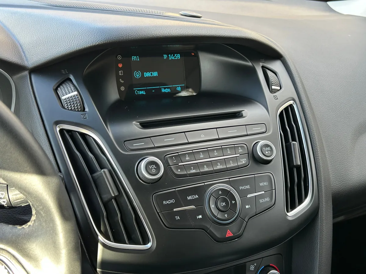 Ford Focus 1.6 Ti-VCT PowerShift (125 л.с.)