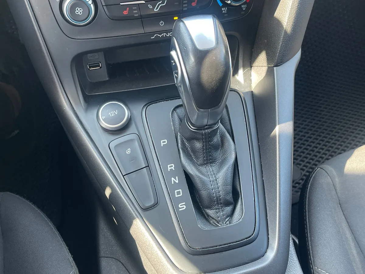 Ford Focus 1.6 Ti-VCT PowerShift (105 л.с.), 2018 — фото 8