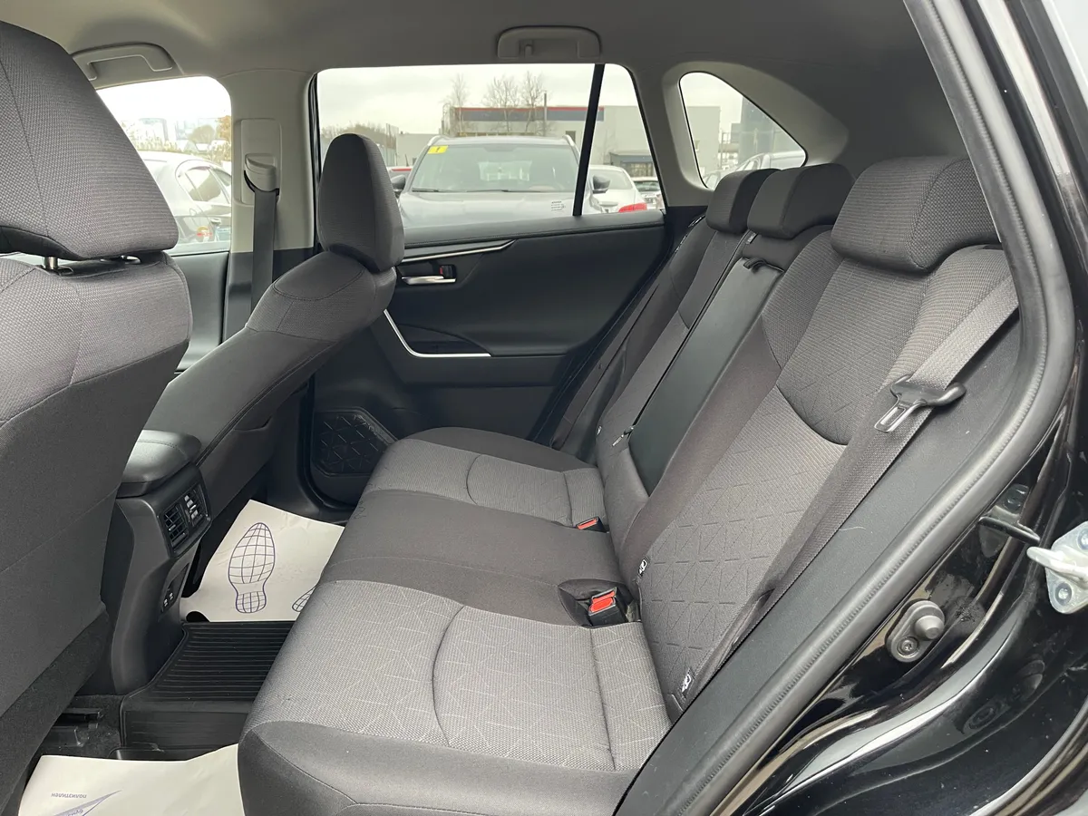 Toyota RAV4 2.0 CVT 4WD (149 л.с.)