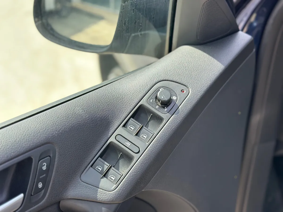 Volkswagen Tiguan 1.4 TSI BlueMotion DSG (150 л.с.)