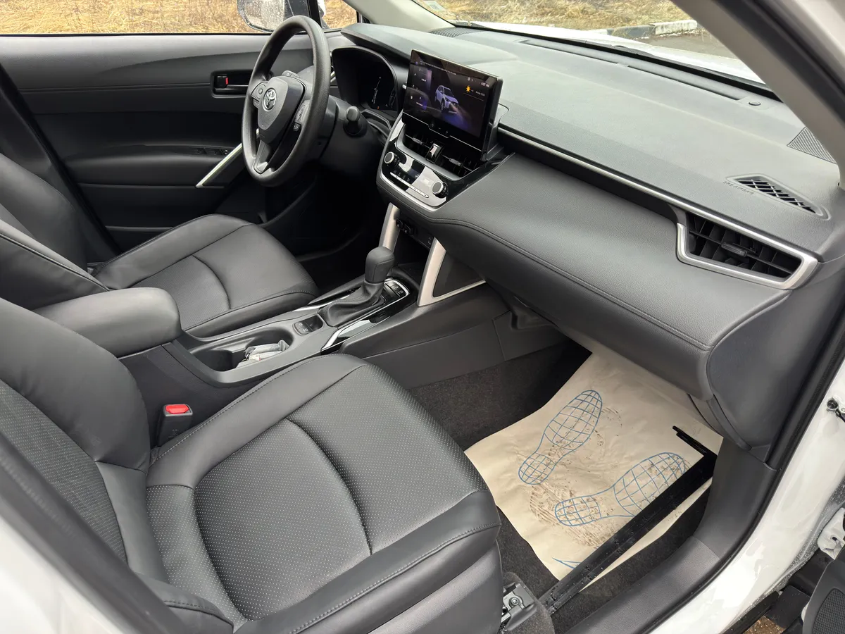 Toyota Corolla Cross 2.0 CVT (171  л.с.)