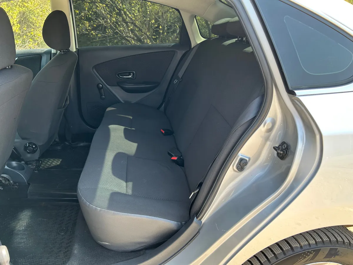 Nissan Almera 1.6 MT (102 л.с.)