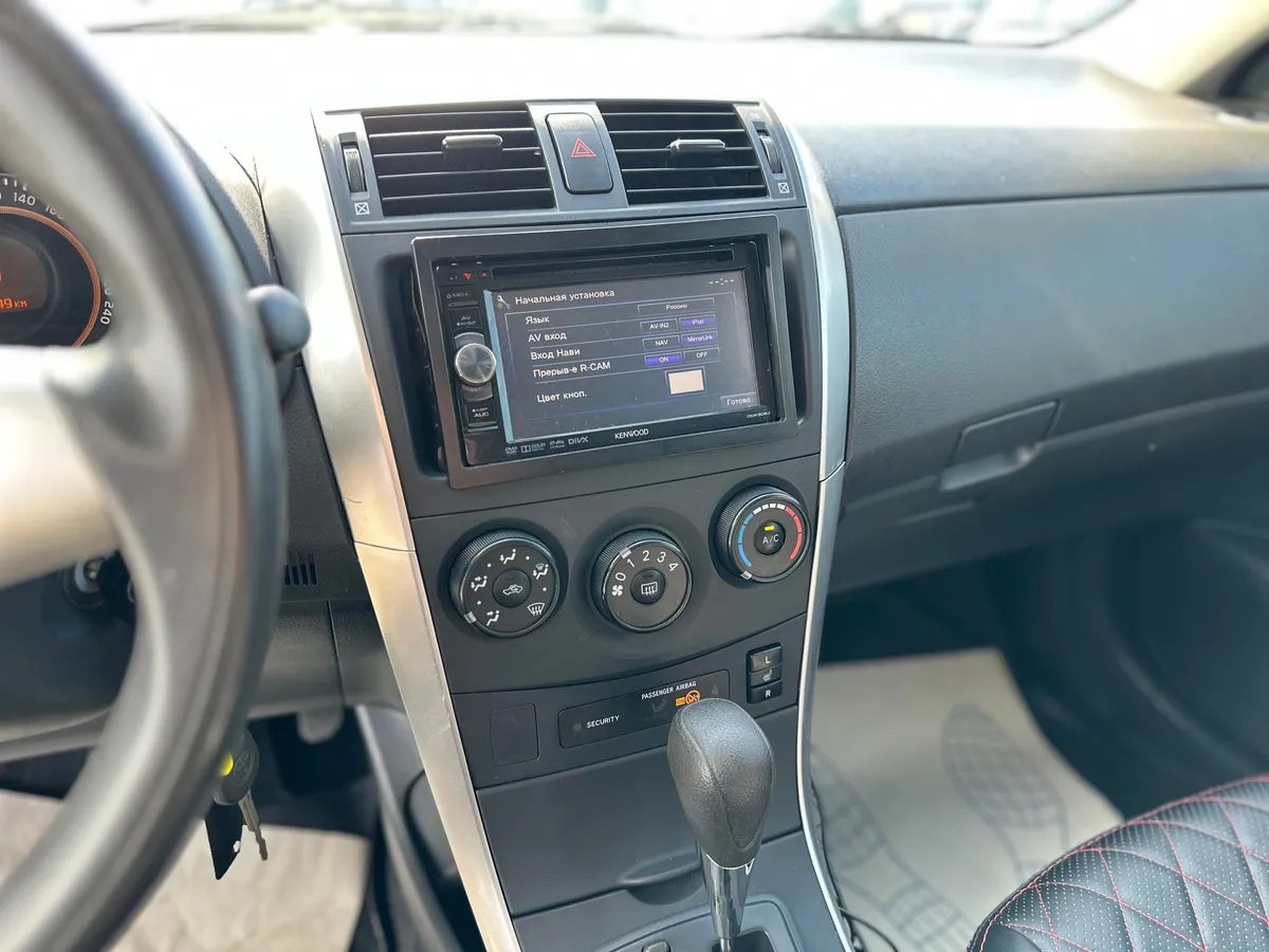 Toyota Corolla 1.6 AT (124 л.с.)