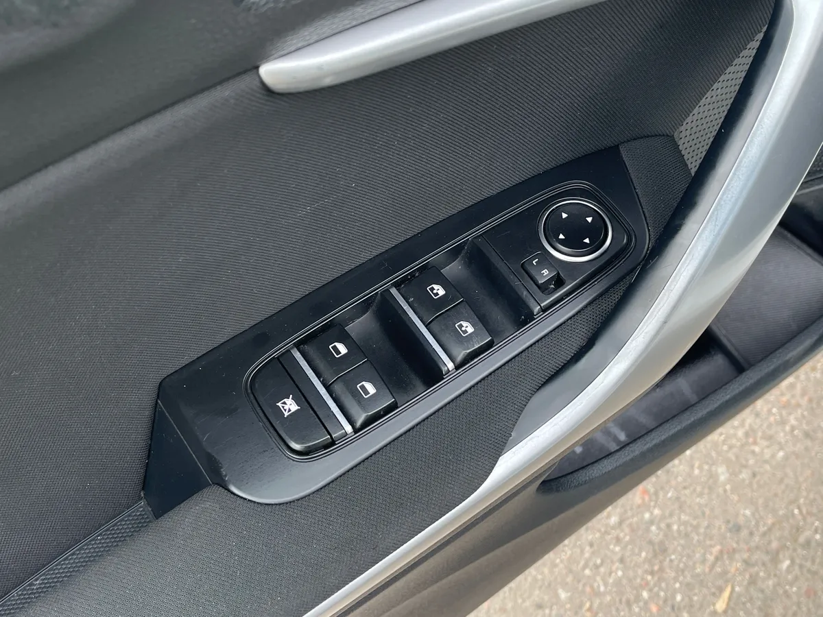Kia Ceed 1.6 AT (128 л.с.)