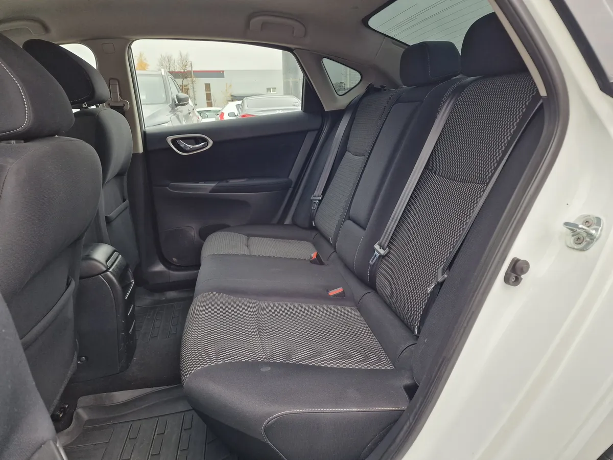 Nissan Sentra 1.6 CVT (117 л.с.)