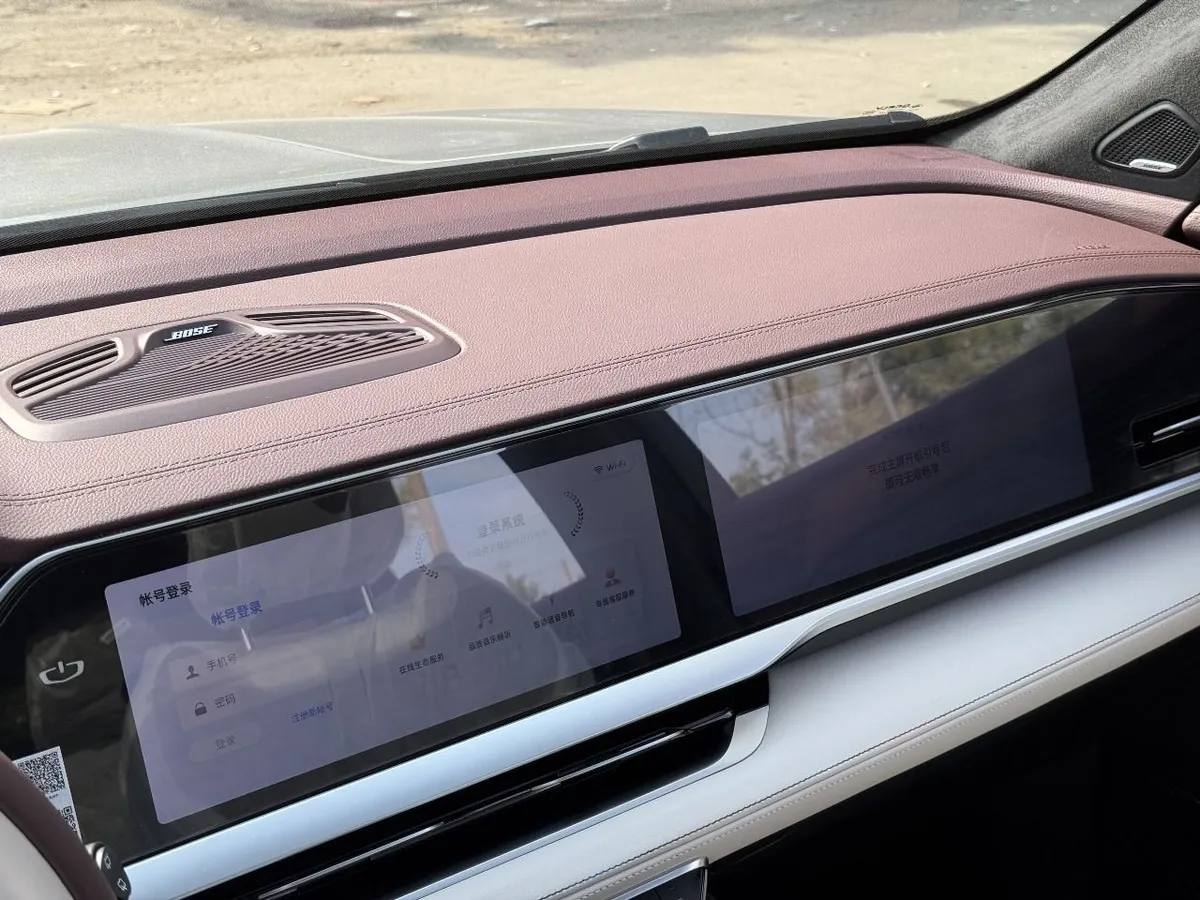 Geely Monjaro 2.0 AT 4WD (238 л.с.)