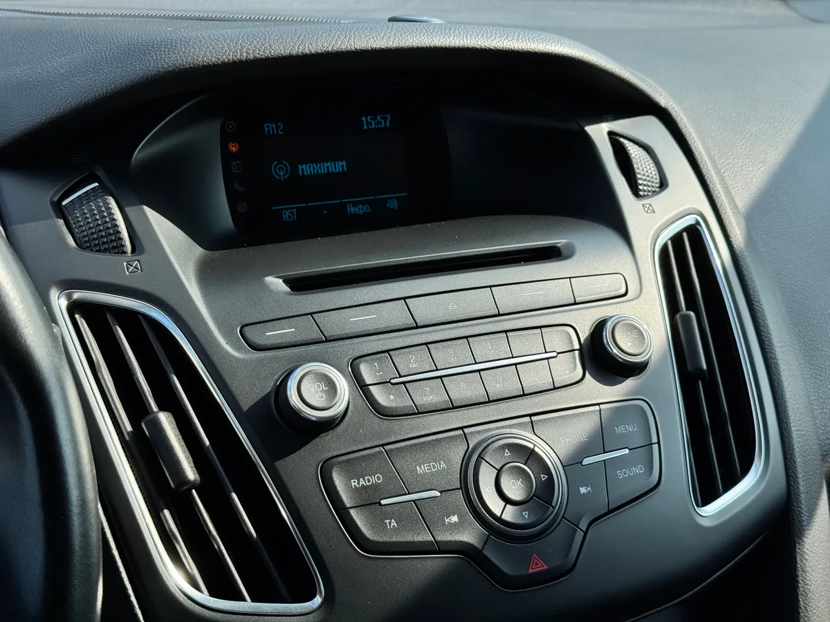 Ford Focus 1.6 Ti-VCT PowerShift (105 л.с.)